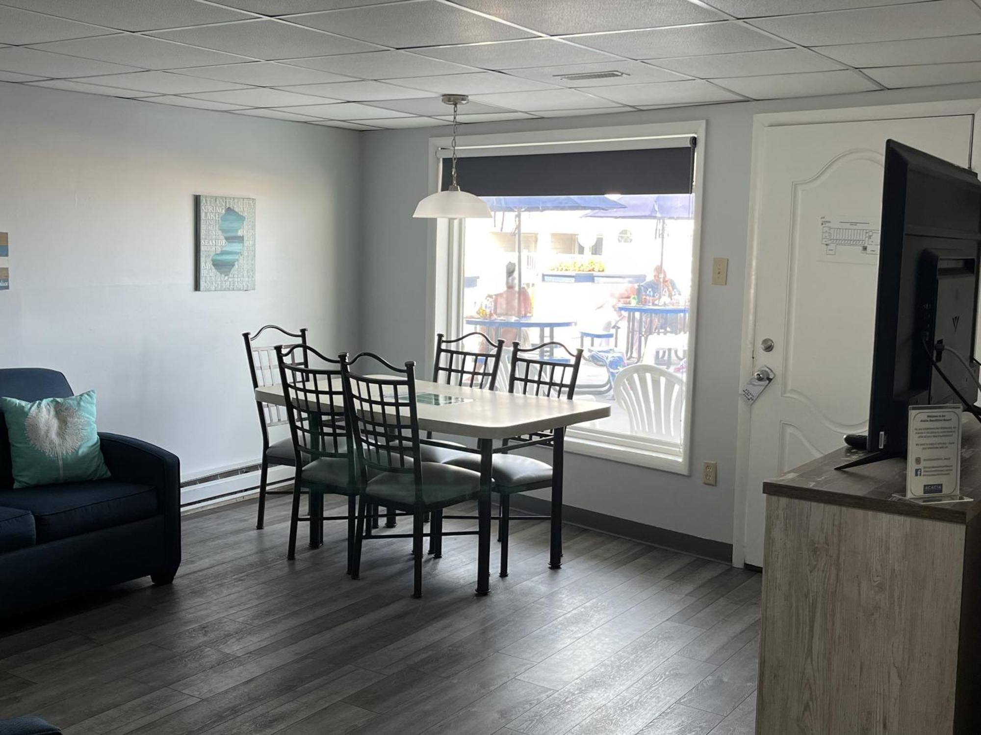 Acacia Beachfront Resort ワイルドウッド・クレスト エクステリア 写真